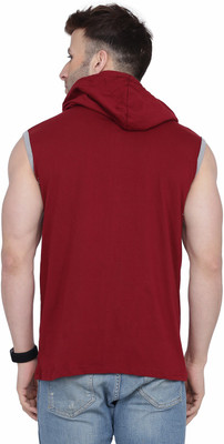 GEUM Solid Men Hooded Neck Maroon T-Shirt