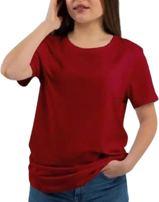 Yashdiv Garmentz Solid Women Round Neck Green T-Shirt