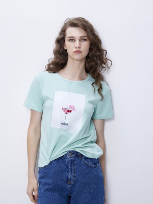 Cover Story Graphic Print Women Round Neck Green T-Shirt