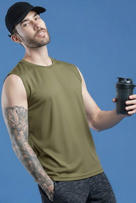 Jangoboy Solid Men Round Neck Dark Green T-Shirt