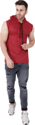 GEUM Solid Men Hooded Neck Maroon T-Shirt