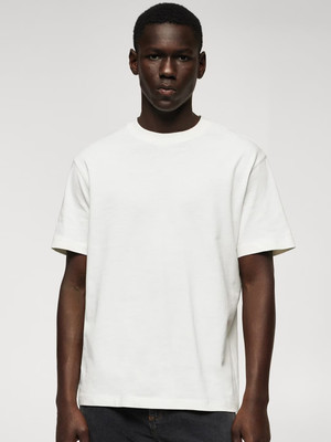 London Crew Solid Men Round Neck White T-Shirt