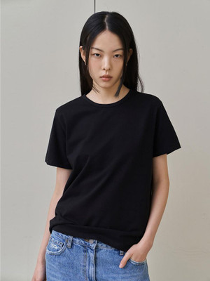 Born Basic Solid Women Round Neck Black T-Shirt