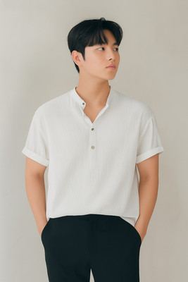 Leriya Fashion Solid Men Round Neck White T-Shirt