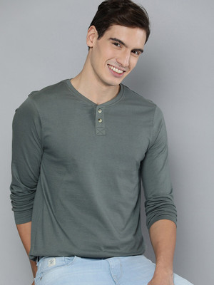 Mast & Harbour Solid Men Round Neck Grey T-Shirt