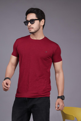 Fashion drape Self Design Men Round Neck Maroon T-Shirt