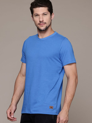Roadster Solid Men Round Neck Blue T-Shirt