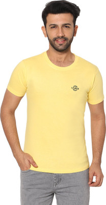 LA'eNviE Solid Men Round Neck Yellow T-Shirt