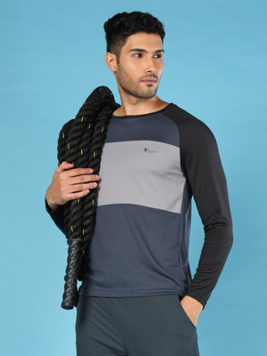 TECHNOSPORT Printed Men Round Neck Grey T-Shirt