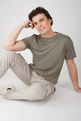 GORELAX Solid Men Crew Neck Grey T-Shirt