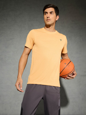 TECHNOSPORT Solid Men Crew Neck Yellow T-Shirt