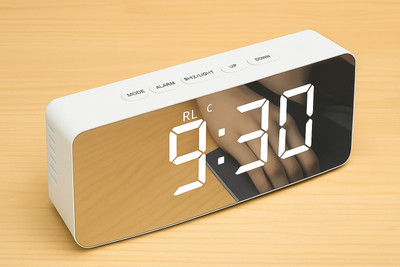 CLOUDEE Digital White Clock