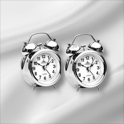 ONEKLIK Analog Silver Clock