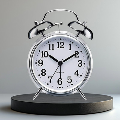 ONEKLIK Analog Silver Clock