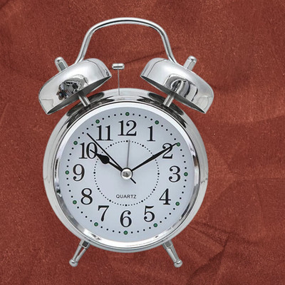 ONEKLIK Analog Silver Clock
