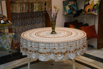 RajoDyana Self Design 4 Seater Table Cover(Maroon, Cotton)