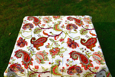 RajoDyana Cotton 4 Seater Self Design Table Cover(Red)