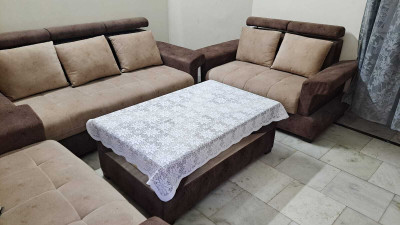 EASTTARDOMM Cotton 4 Seater Floral Table Cover(White)