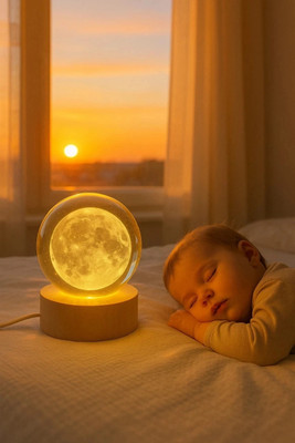 AAKAR Trendz 3D Moon Crystal Ball Night Light ,Wooden Base, USB Desk Light Decorative Gift Night Lamp(7.5 cm, Crystal Moon light Ball)