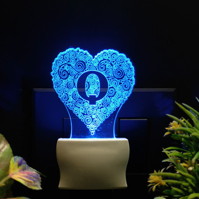 Gadgets World ALPHABET Q Acrylic 3D Illusion RGB 7 Colour Changing LED Plug n Play Night Lamp(7 cm, n2SD0149-ALPHABET Q)