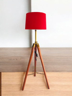 Nostalique Tripod Floor lamp