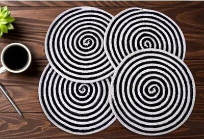 SIYA TEXTILES Round Pack of 4 Table Placemat(Black, Cotton)