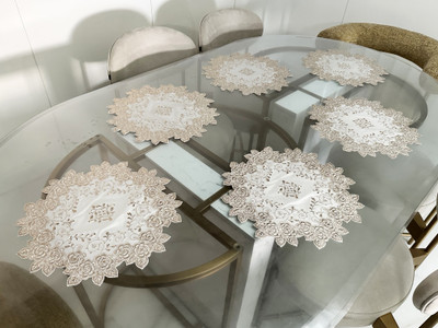 LaVichitra Round Pack of 6 Table Placemat(Gold, White, PVC)