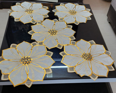 DELHI PVC CORP Round Pack of 5 Table Placemat(Gold, Lace)