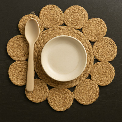 MGV Round Pack of 1 Table Placemat(Gold, Cotton)