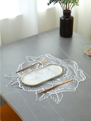 Dakshya Industries Round Pack of 4 Table Placemat(Silver, PVC)