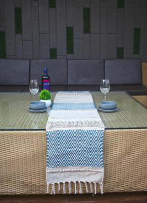 North Field Blue, White 137 cm Reversible Table Runner(Cotton)