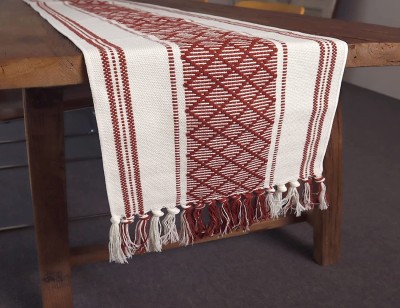 North Field Maroon, White 137 cm Reversible Table Runner(Cotton)