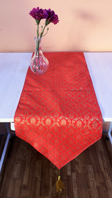 VIREO Red 178 cm Table Runner(Jacquard)
