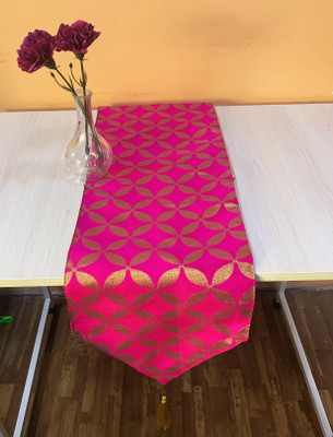 VIREO Multicolor 178 cm Table Runner(Jacquard)