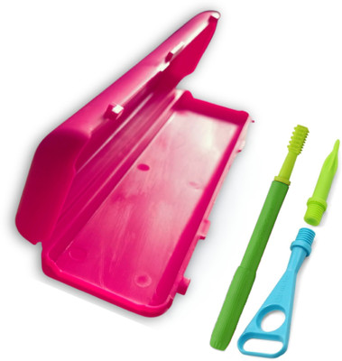 SpeechGears V-Pen Duo Green Teether and Feeder(Green)