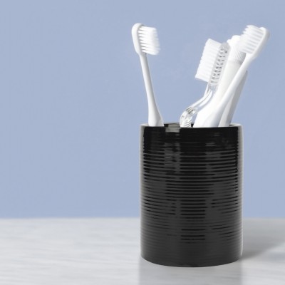 anko Ribbed, Stoneware, Rust-Proof, Leak-Proof, Easy to Clean- 10cm (H) x 8cm (Dia.) Stoneware Toothbrush Holder(Black)