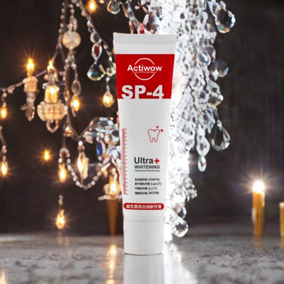ACTIWOW SP-4 Deep Whitening Charcoal Toothpaste with Natural Oils Toothpaste(40 g)