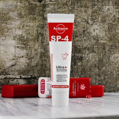 ACTIWOW SP4 Teeth Whitening Mint Paste for Sensitive Teeth and Strong Gums Toothpaste(40 g)