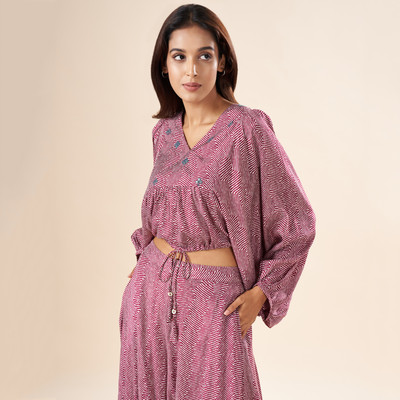 Akkriti by Pantaloons Casual Embroidered Women Maroon, White Top