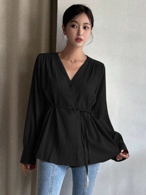 Leriya Fashion Casual Solid Women Black Top