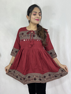 Lefri Handicraft Party Geometric Print Women Maroon Top