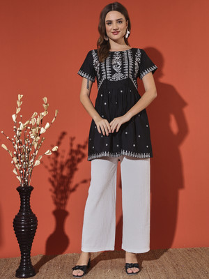 aleny glam Casual Printed Women Black Top