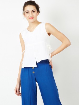 THE STYLE IVY Casual No Sleeve Solid Women White Top