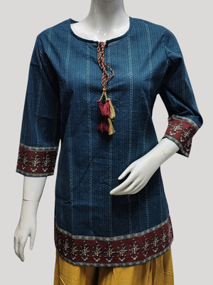 VEDANA Casual Printed, Ethnic Motifs Women Dark Blue, Maroon Top