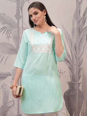Vishudh Women Embroidered Straight Kurta(Blue)