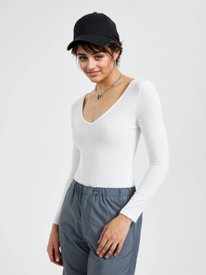 Tanushk Casual Solid Women White Top