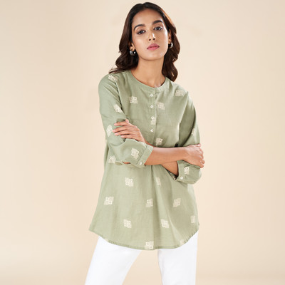 Akkriti by Pantaloons Casual Embroidered Women Light Green, White Top
