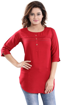 Dream & Dzire Women Embroidered Straight Kurta(Red)