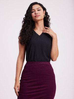 Fable Street Casual Solid Women Black Top