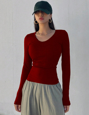 PERFETTE WOLLO Casual Solid Women Maroon Top